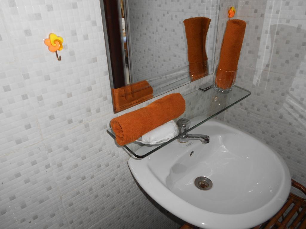 Swiss Villa シアヌークビル 部屋 写真